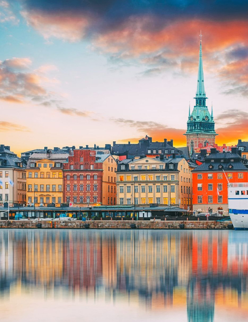 MUSLIM TOUR SCANDINAVIA FINLAND WITH AURORA HUNTING 11 HARI